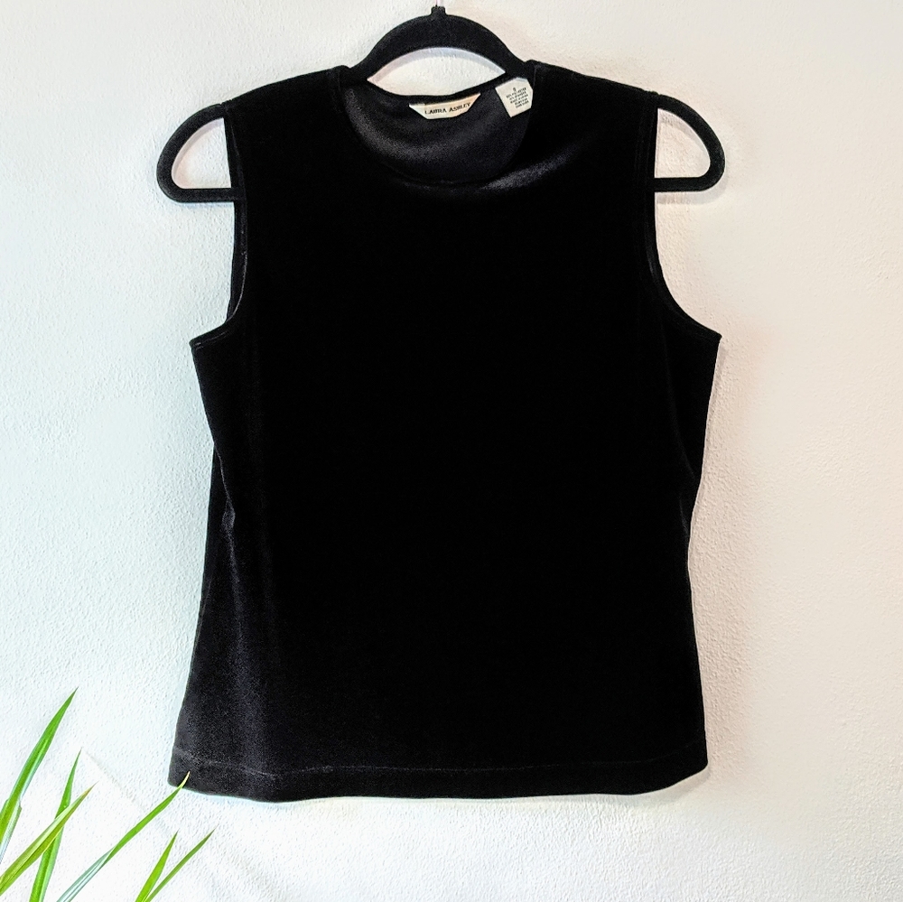Laura Ashley S velvet black sleeveless top